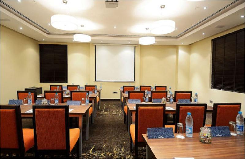Protea Hotel By Marriott Ikeja Select Lagos Exterior foto